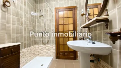 Chalet pareado en venta en Calle de Catalpa, Puente Herrera (Tudela de Duero) de 220.000 €
