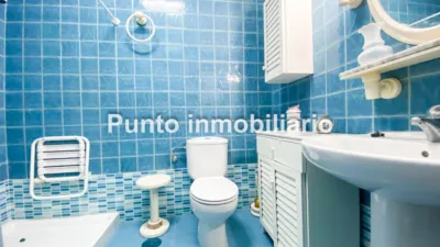 Chalet pareado en venta en Calle de Catalpa, Puente Herrera (Tudela de Duero) de 220.000 €