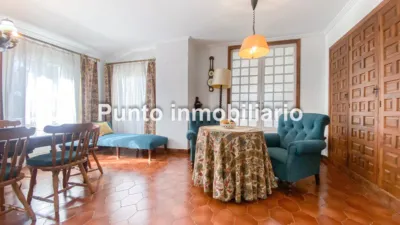 Chalet unifamiliar en venta en Calle de la Resina, Pinar de Antequera-Puente Duero (Valladolid Capital) de 395.000 €