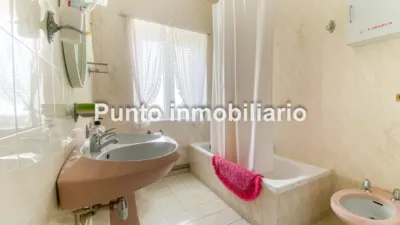 Chalet unifamiliar en venta en Calle de la Resina, Pinar de Antequera-Puente Duero (Valladolid Capital) de 395.000 €