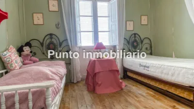 Chalet unifamiliar en venta en Calle de la Resina, Pinar de Antequera-Puente Duero (Valladolid Capital) de 395.000 €