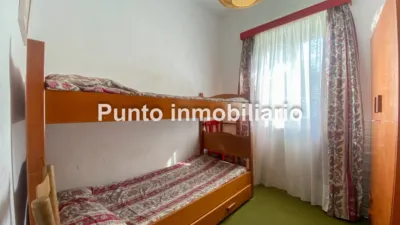 Chalet unifamiliar en venta en Calle de la Resina, Pinar de Antequera-Puente Duero (Valladolid Capital) de 395.000 €