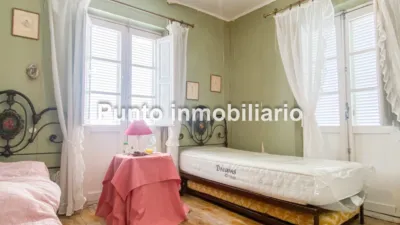 Chalet unifamiliar en venta en Calle de la Resina, Pinar de Antequera-Puente Duero (Valladolid Capital) de 395.000 €