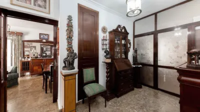 Single-family home on Cardenal Lluch Street photo 5