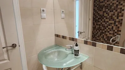 Apartamento en alquiler en Calle Castillo de Alcalá de Guadaira, 3, Tabladilla-Bami (Distrito Sur. Sevilla Capital) de 990 €<span>/mes</span>
