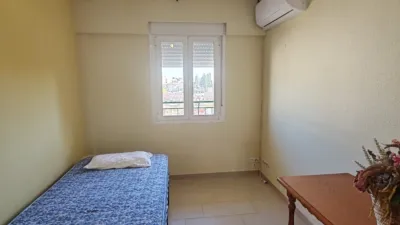 Apartamento en alquiler en Calle Castillo de Alcalá de Guadaira, 3, Tabladilla-Bami (Distrito Sur. Sevilla Capital) de 990 €<span>/mes</span>