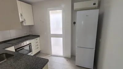 Apartamento en alquiler en Calle Castillo de Alcalá de Guadaira, 3, Tabladilla-Bami (Distrito Sur. Sevilla Capital) de 990 €<span>/mes</span>