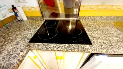 Piso en alquiler en Calle de Federico Mayo Gayarre, Amate (Distrito Cerro Amate. Sevilla Capital) de 600 €<span>/mes</span>