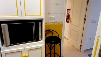 Piso en alquiler en Calle de Federico Mayo Gayarre, Amate (Distrito Cerro Amate. Sevilla Capital) de 600 €<span>/mes</span>