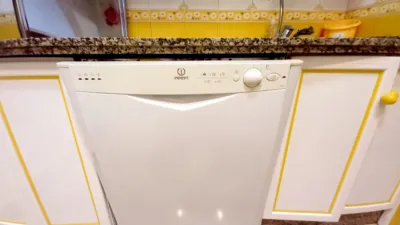 Piso en alquiler en Calle de Federico Mayo Gayarre, Amate (Distrito Cerro Amate. Sevilla Capital) de 600 €<span>/mes</span>