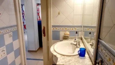 Piso en alquiler en Calle de Federico Mayo Gayarre, Amate (Distrito Cerro Amate. Sevilla Capital) de 600 €<span>/mes</span>