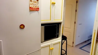 Piso en alquiler en Calle de Federico Mayo Gayarre, Amate (Distrito Cerro Amate. Sevilla Capital) de 600 €<span>/mes</span>