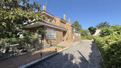 Chalet on Calle de la Sagra photo 5
