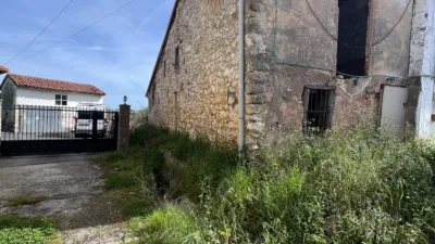 Casa pareada en venta en Barrio de Liáño-San Juan, Liaño (Villaescusa) de 66.000 €