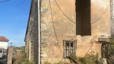 Casa pareada en venta en Barrio de Liáño-San Juan, Liaño (Villaescusa) de 66.000 €