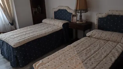 Piso en alquiler en Avenida de Damián Téllez Lafuente, María Auxiliadora-Barriada de Llera (Badajoz Capital) de 750 €<span>/mes</span>