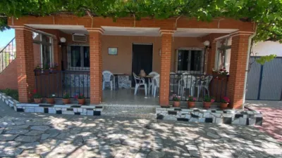 Casa unifamiliar en venta en Carretera A Valoria , Número 3, Trigueros del Valle de 153.000 €