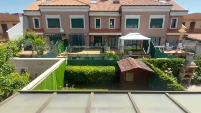 Semi-detached house on Ciriaco Velasco Street photo 33