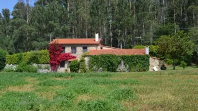 Casa en venta en Travesía Camino As Carballas-Grandal, Carballas (Grandal). Municipio de Vilarmaior de 195.000 €