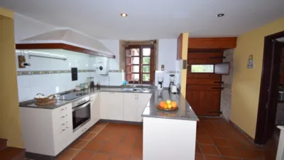 Casa en venta en Travesía Camino As Carballas-Grandal, Carballas (Grandal). Municipio de Vilarmaior de 195.000 €