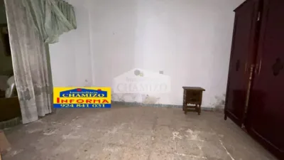 Casa en venta en Calle de San Francisco, 1, Villanueva de la Serena de 87.000 €