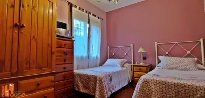 Semi-detached chalet in Urbanización Caserío de Urgel photo 21