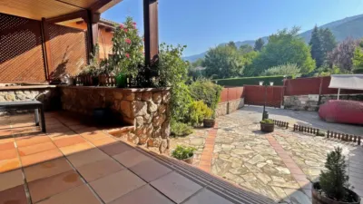 Semi-detached chalet in Urbanización Caserío de Urgel photo 11