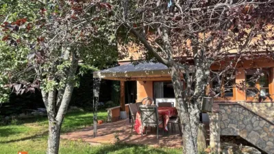 Semi-detached chalet in Urbanización Caserío de Urgel photo 4