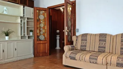 Apartment on Calle de San Gabriel photo 2