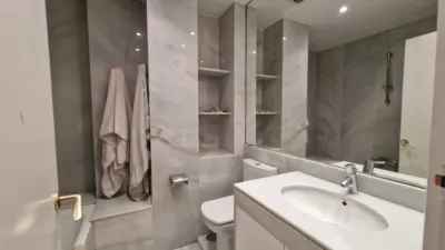 Piso en venta en Calle de Calvo Sotelo, 13, Centro-Ayuntamiento (Santander) de 590.000 €