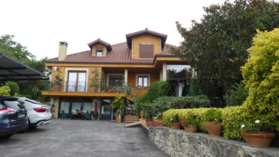 House on Torrillo Street photo 32