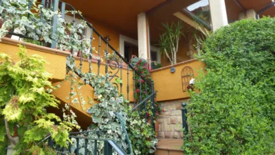 House on Torrillo Street photo 4