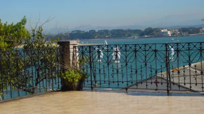Semi-detached chalet on Avenida de la Reina Victoria photo 24