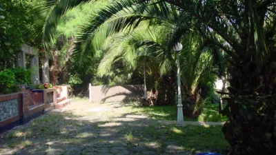 Semi-detached chalet on Avenida de la Reina Victoria photo 19