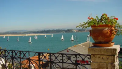 Semi-detached chalet on Avenida de la Reina Victoria photo 38