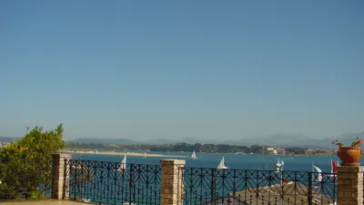 Semi-detached chalet on Avenida de la Reina Victoria photo 6