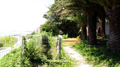 Semi-detached chalet on Avenida de la Reina Victoria photo 15