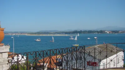 Semi-detached chalet on Avenida de la Reina Victoria photo 7