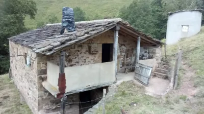 Rustic house on Calle Barrio Yera - Canaleja, No. 8 photo 4