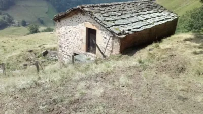 Rustic house on Calle Barrio Yera - Canaleja, No. 8 photo 8