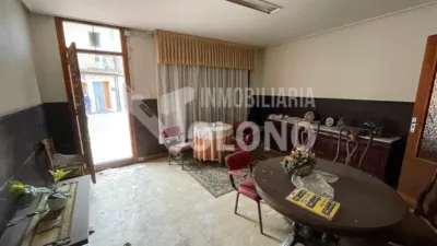 Casa rústica en venta en Calle Mayor, cerca de Calle de la Fuente - Más