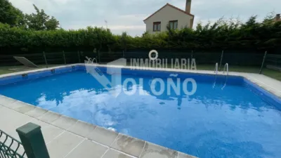 Chalet unifamiliar en venta en Calle Somo - Más