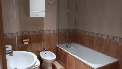 Apartment on Calle del Arzobispo Fabian y Fuero photo 11
