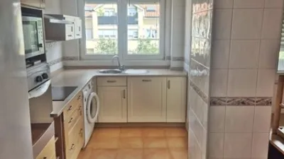 Dúplex en venta en Travesía de San Fernando, Santa Cruz de Bezana de 325.000 €