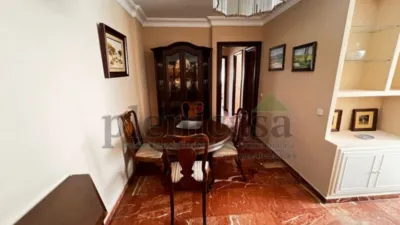 Piso en alquiler en Calle Vázquez López, Centro (Huelva Capital) de 850 €<span>/mes</span>