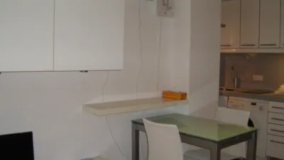 Estudio en alquiler en Calle del Arenal - Imagen 7