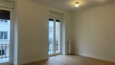 Piso en alquiler en Calle de Modesto Lafuente, 7, cerca de Calle de García de Paredes - Imagen 2