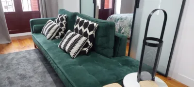 Piso en alquiler en Calle de Valverde - Imagen 2