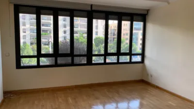 Piso en alquiler en Calle Raimundo Fernández Villaverde, cerca de Calle del Aviador Zorita - Imagen 2