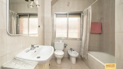 Apartment on Calle de la Virgen de los Reyes, 22 photo 9